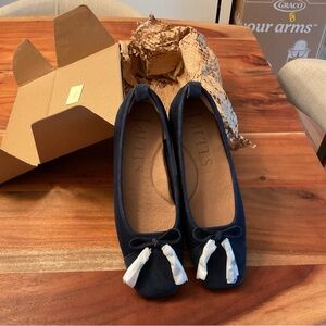 Eric Javits Navy Blue Flats with White Accents